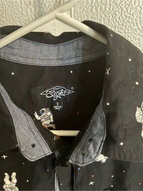 Eighty Eight Black Short-Sleeve Astronaut Print Button-Up Shirt